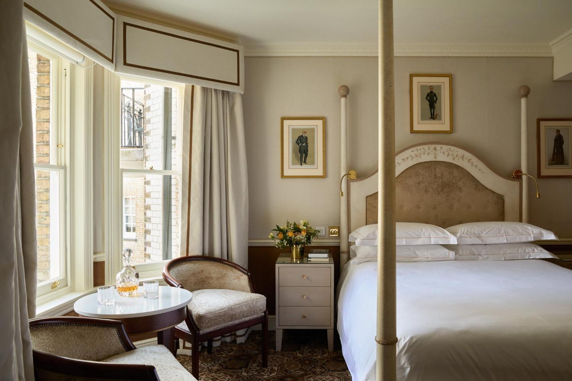 Egerton House Hotel