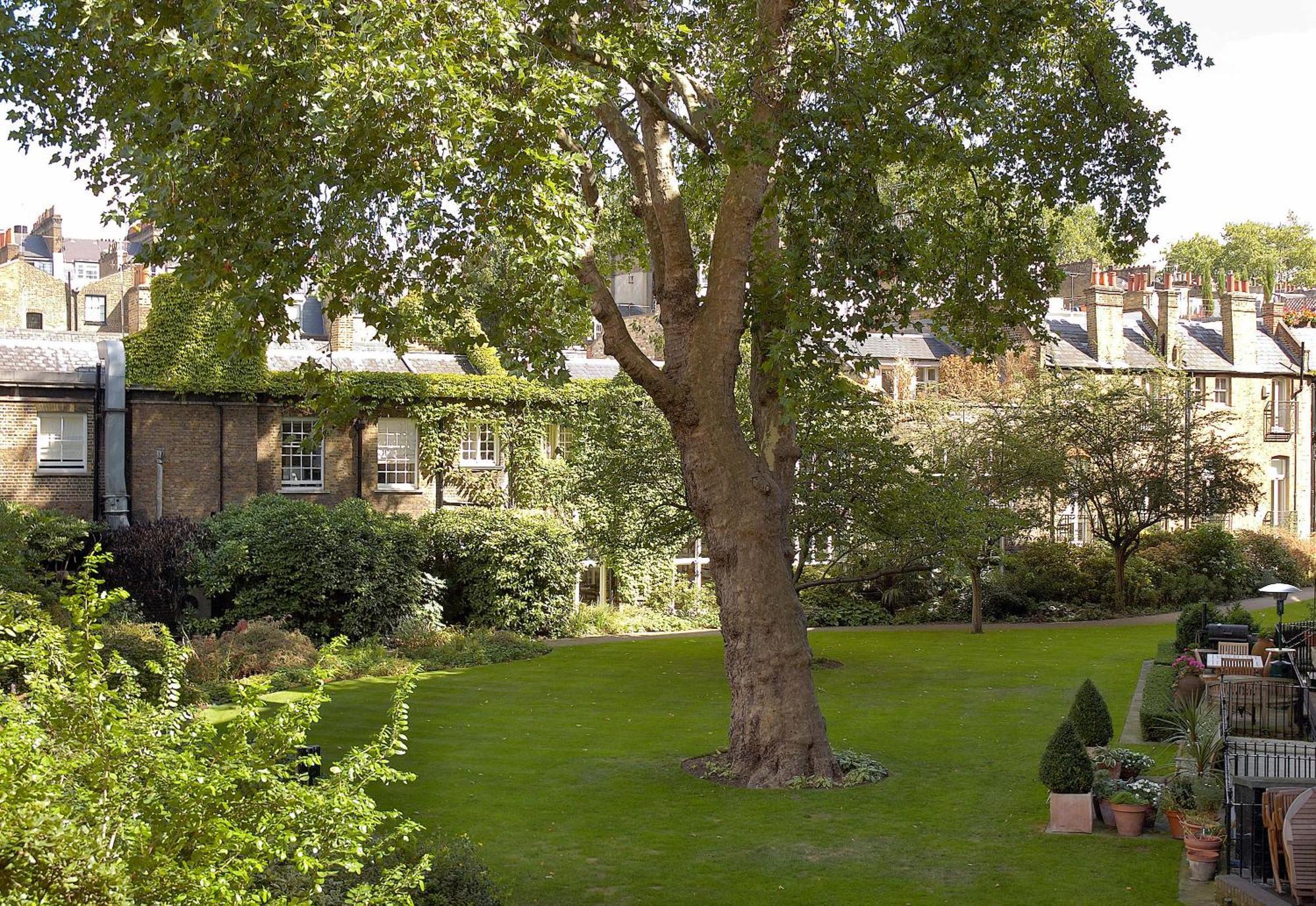 Отель Egerton House 5*