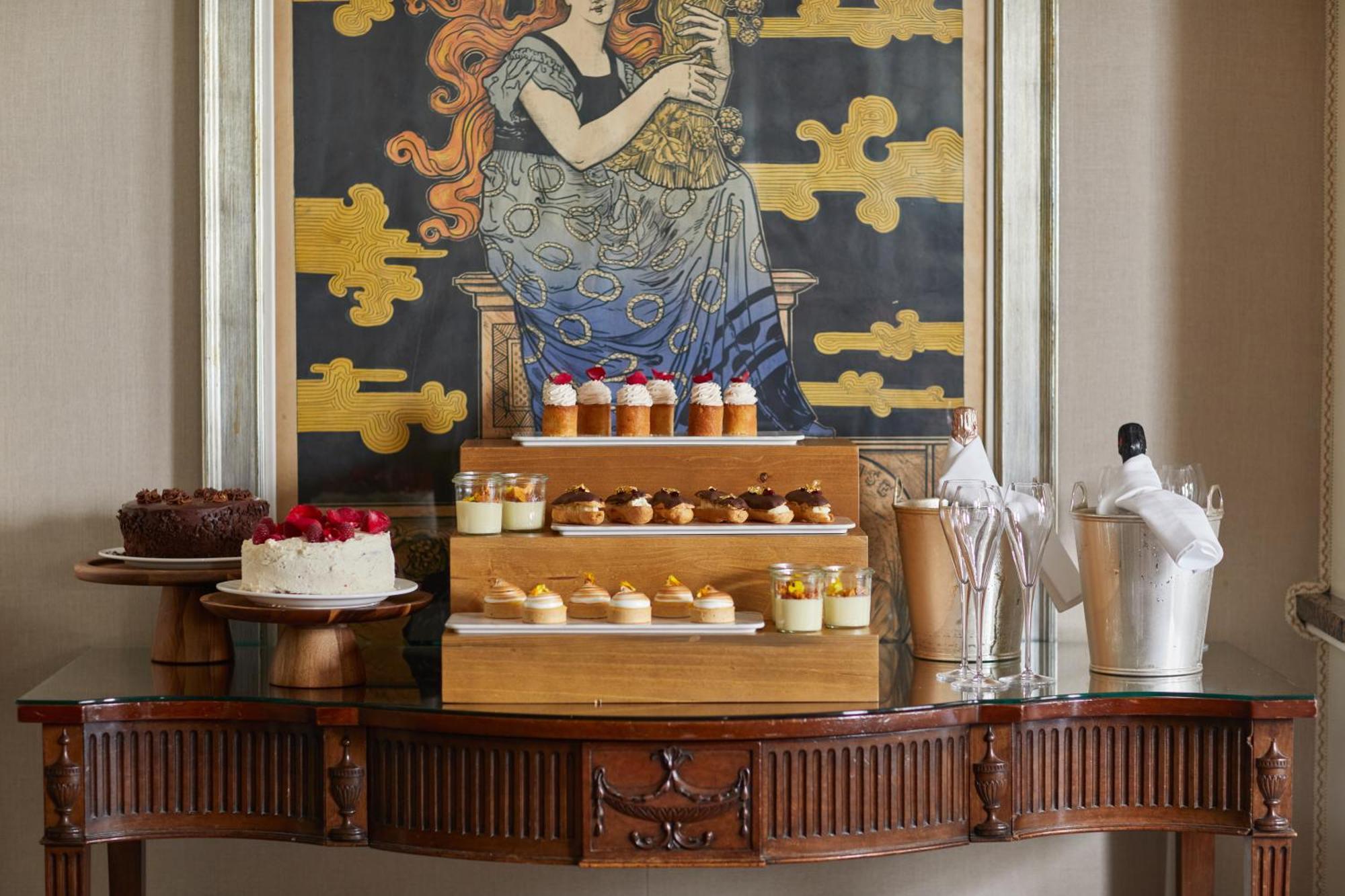 Egerton House Отель Лондон
