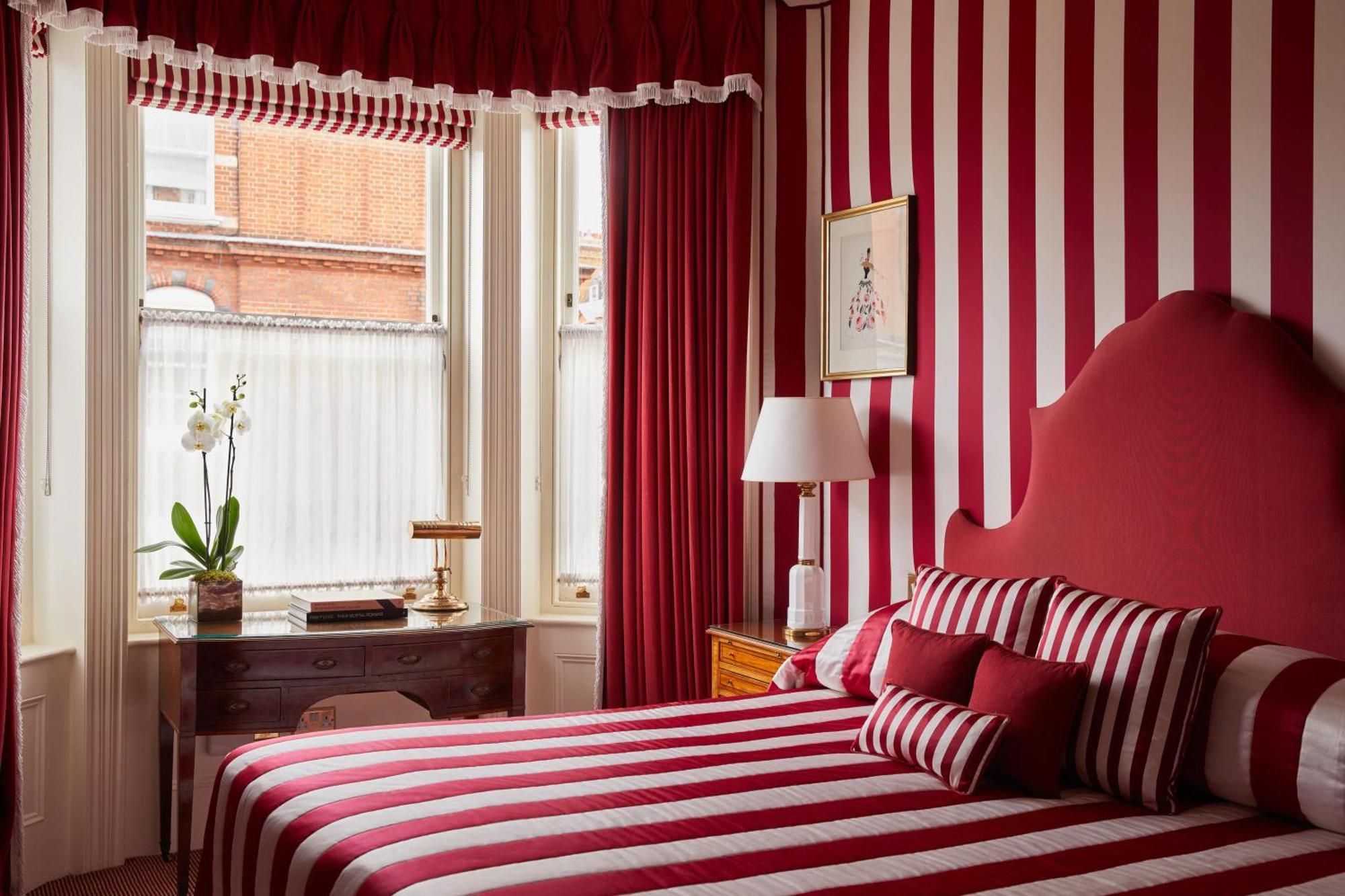 Отель Egerton House Лондон