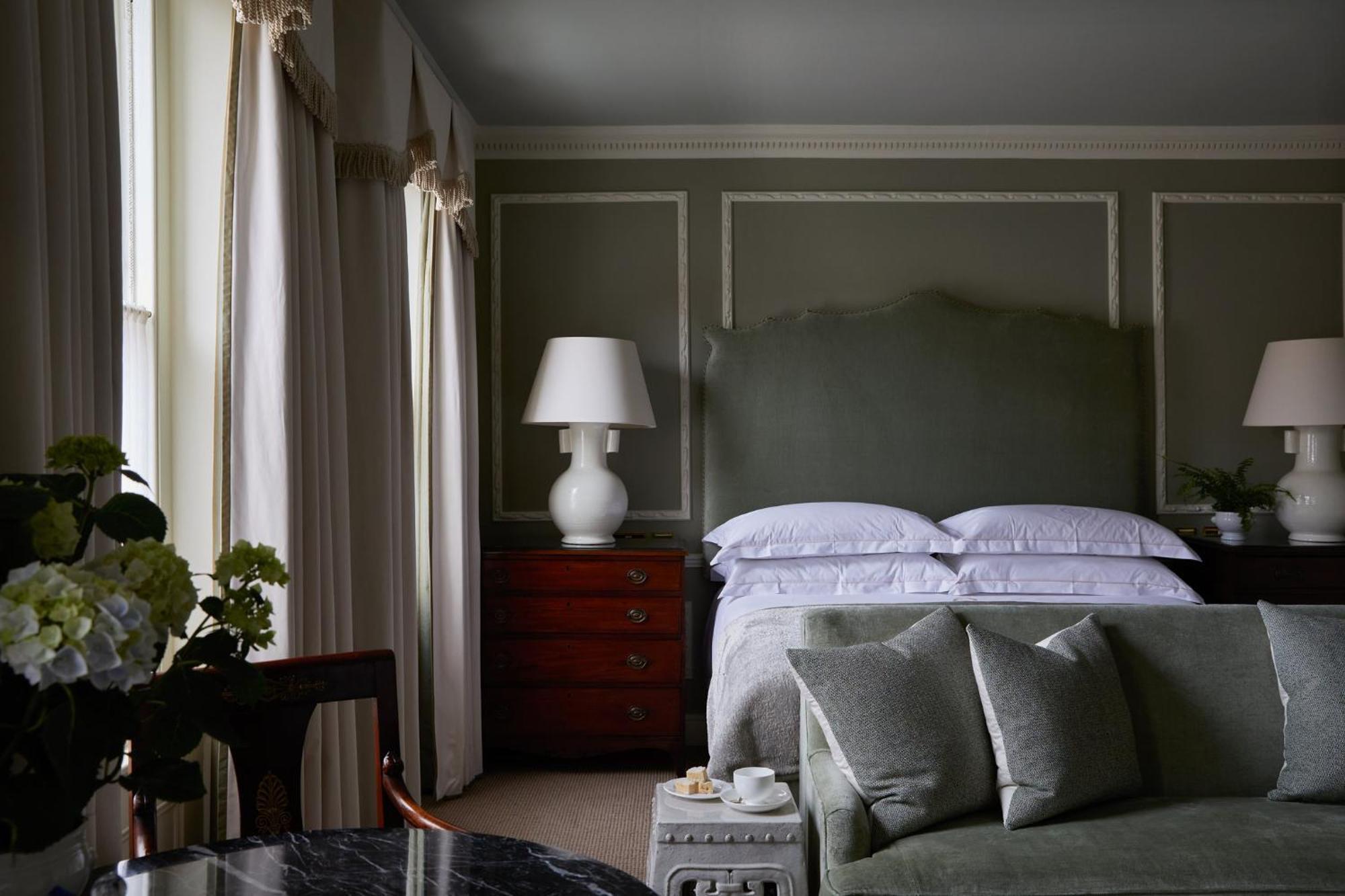 Отель Egerton House Лондон